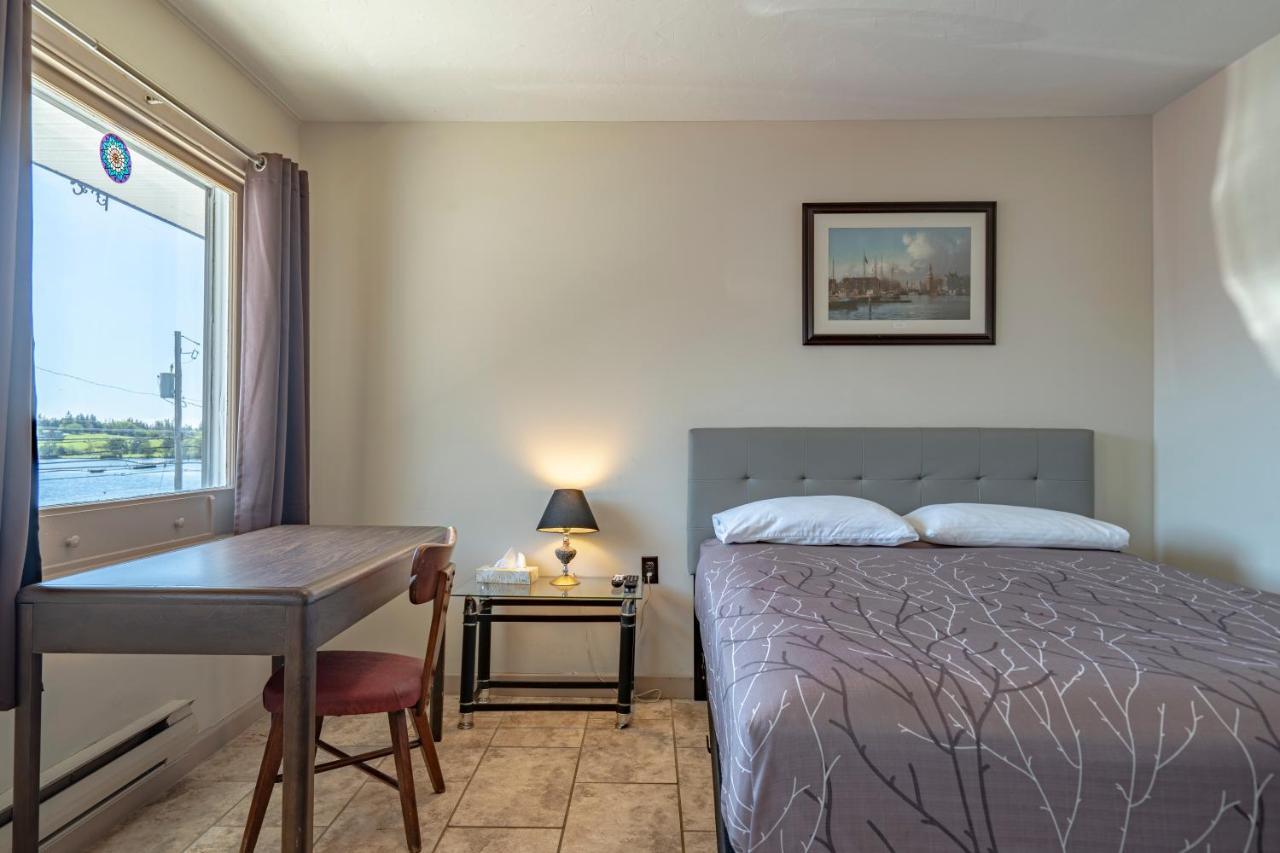 Novastar Motel On The Lake Yarmouth Exteriér fotografie